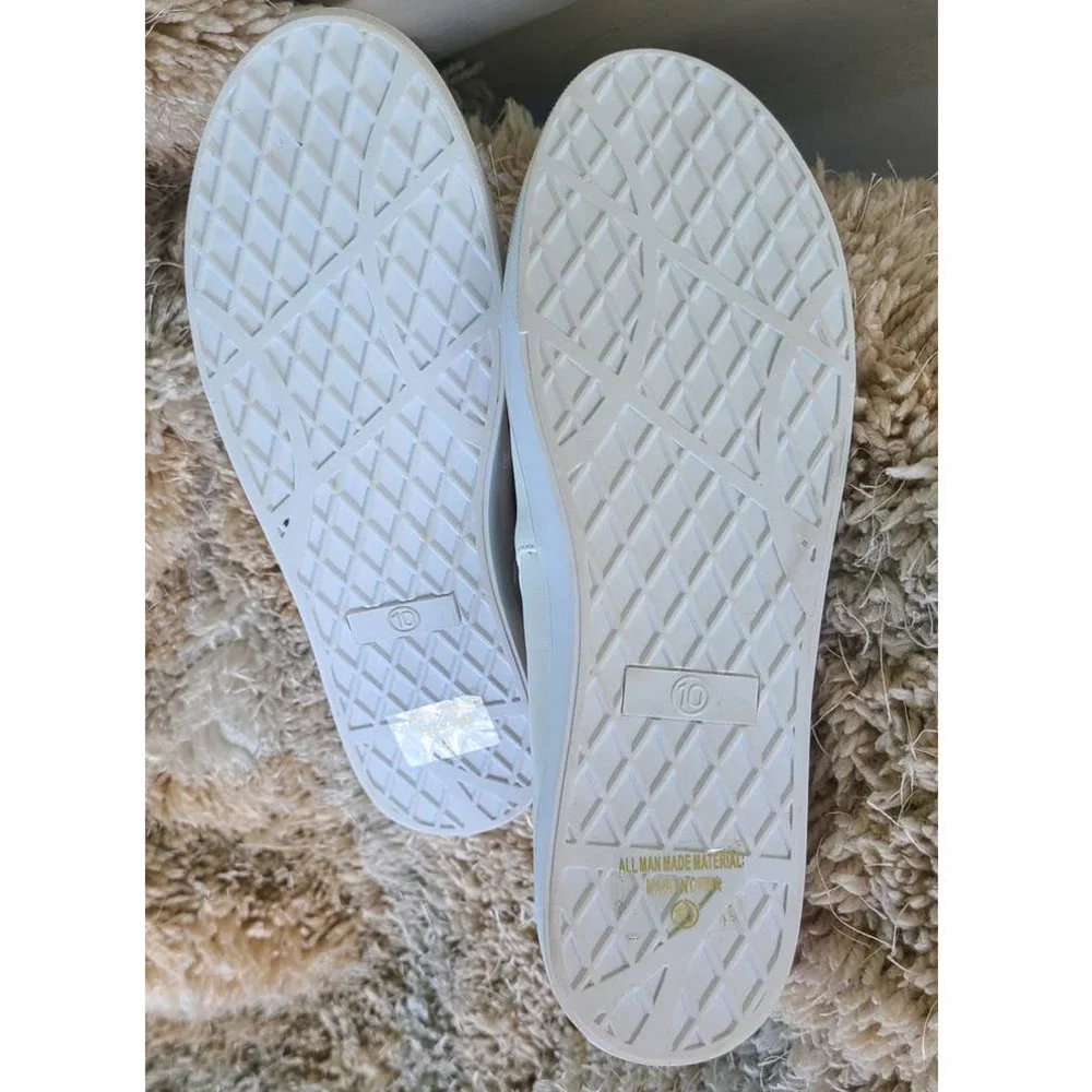 NEW Glister White Platform Floral Embroidered Fashion‎ Slip-On Size 10